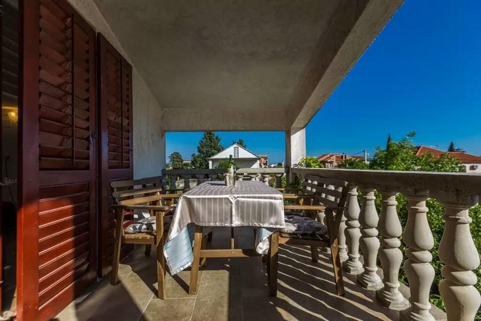 Apartments Marinka Biograd na Moru Kültér fotó